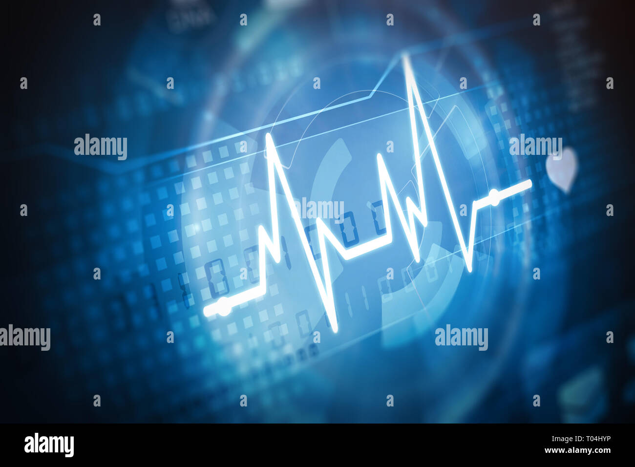 Cuore diagramma di impulsi sulla tecnologia blu sullo sfondo. innovazione medico e sanitario concetto. Foto Stock
