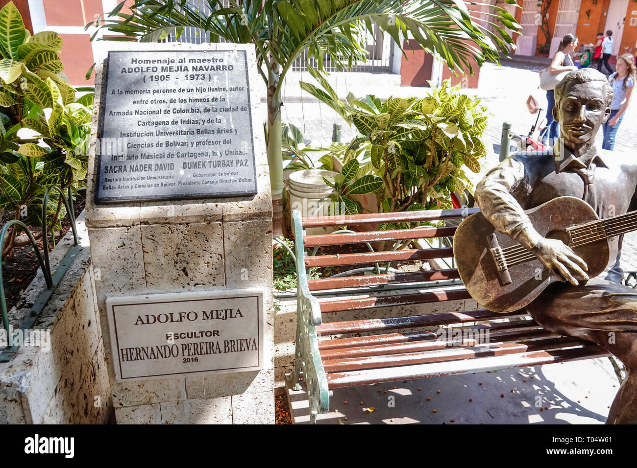 Cartagena Colombia,Parque de San Diego,parco pubblico,statua,monumento,Adolfo Mejia Navarro,compositore musicista,COL190120107 Foto Stock