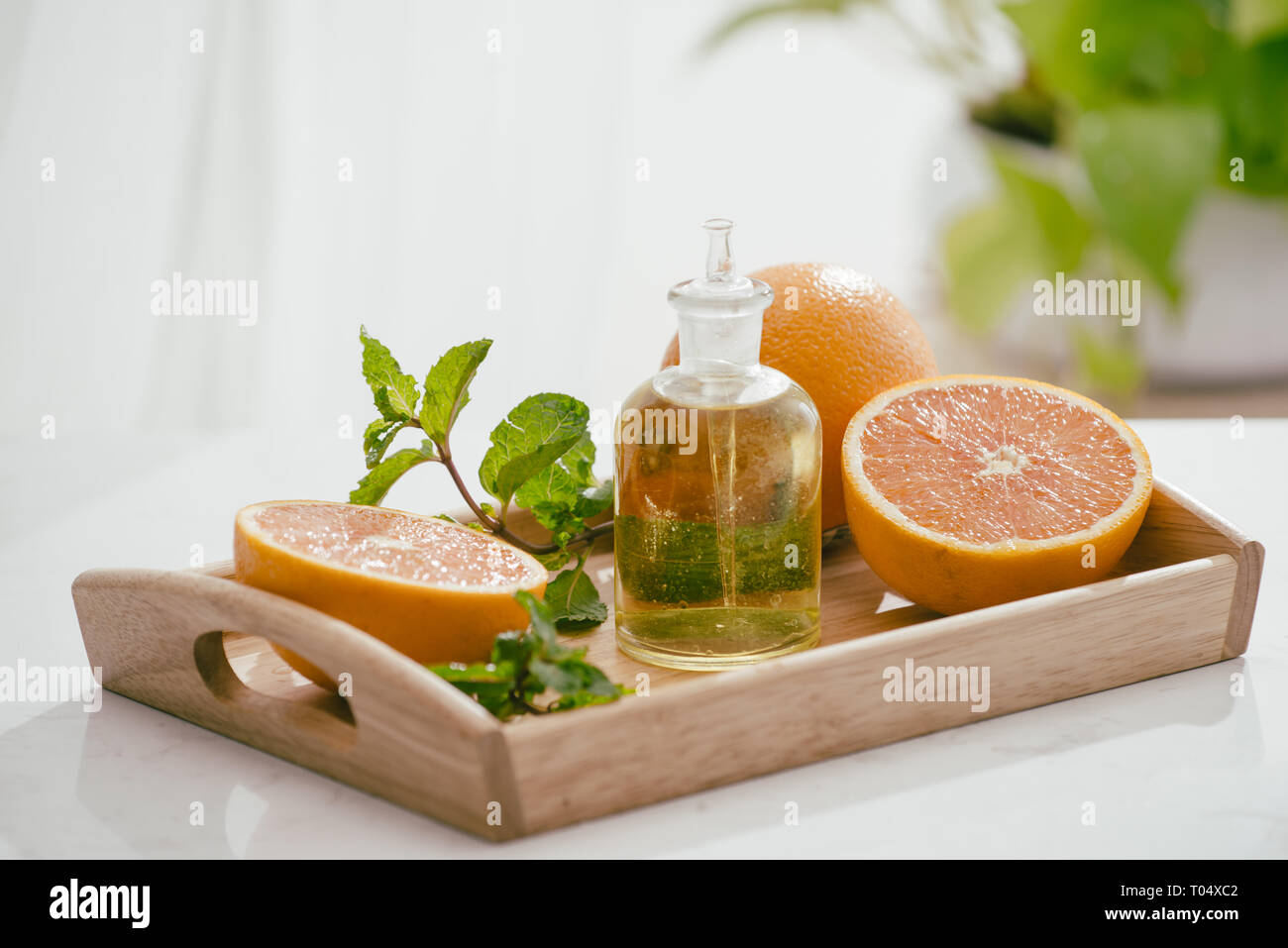 Olio Essenziale di Arancio Foto Stock