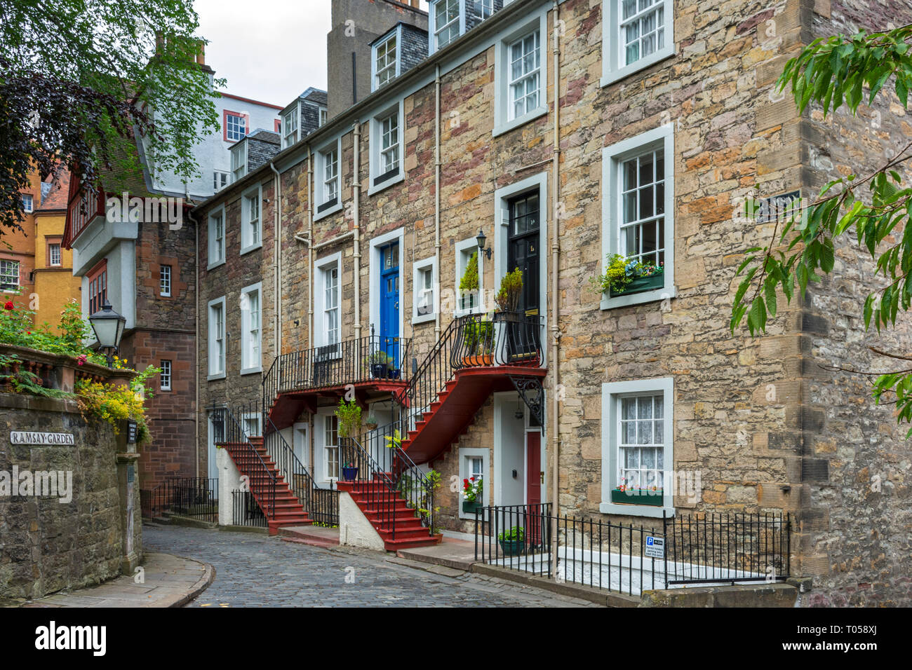 Scozzesi stile Georgiano case in Ramsay Garden, Edimburgo, Scozia, Regno Unito Foto Stock