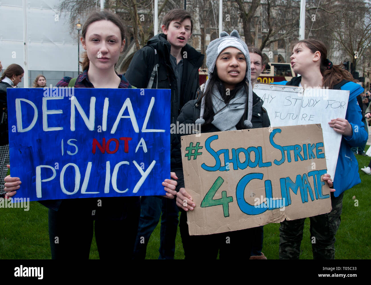 Londra. Gli studenti della scuola sciopero per il cambiamento climatico , parte di un azione globale. Foto Stock