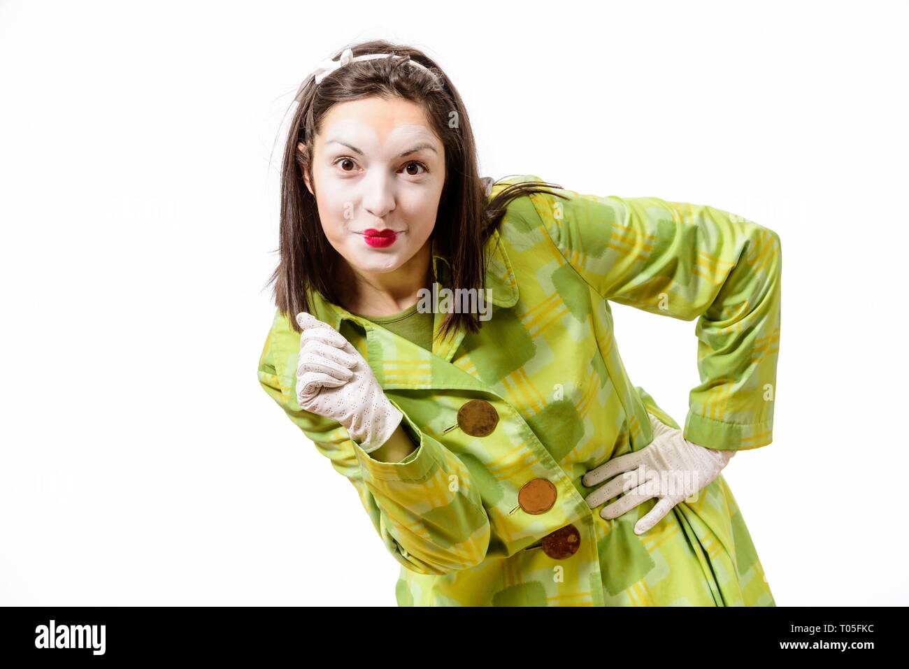 Funny mime di eseguire e di gesti isolati su sfondo bianco. Il concetto di istruzione. Foto Stock