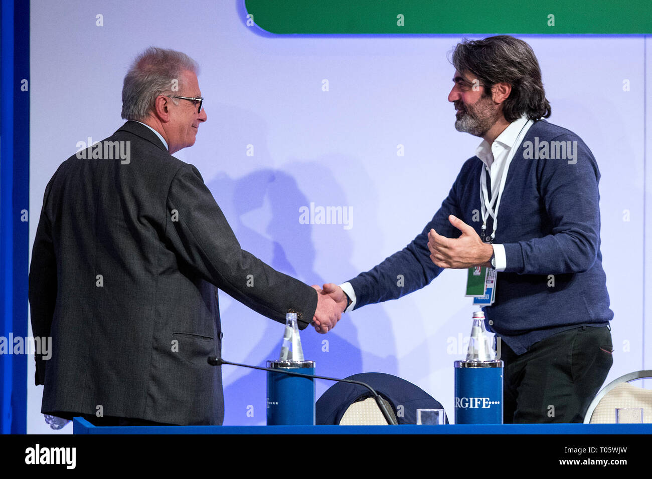 Foto di Roberto Monaldo / LaPresse 17-03-2019 Roma Italiano Assemblea nazionale del Partito Democratico Nella foto Luigi Zanda, Paolo Bonifazi Photo Roberto Monaldo / LaPresse 17-03-2019 Roma (Italia) Assemblea nazionale del partito democratico nel pic Luigi Zanda, Paolo Bonifazi Foto Stock