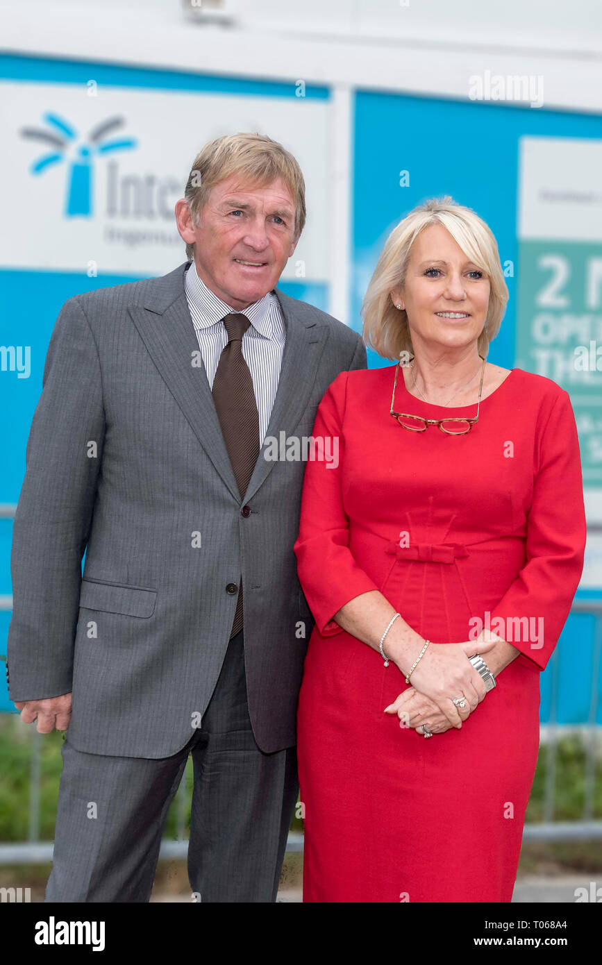 Sir Kenny Dalglish e moglie Marina. Foto Stock
