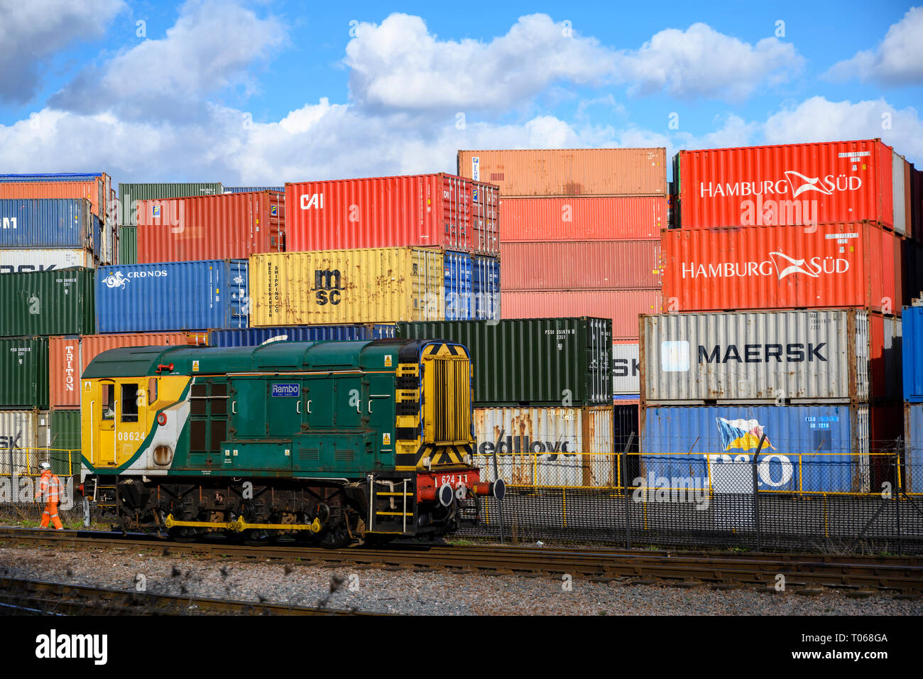 Il trasporto ferroviario di merci terminale, porto di Felixstowe, Suffolk, Regno Unito. Foto Stock