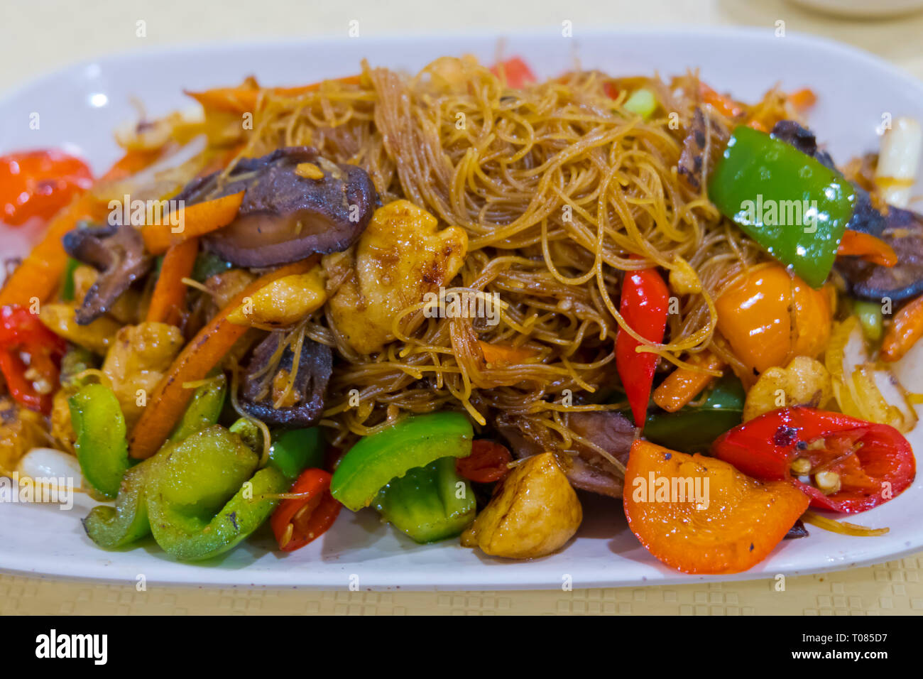 Stile Hong Kong noodles fritti, Bangkok, Thailandia Foto Stock