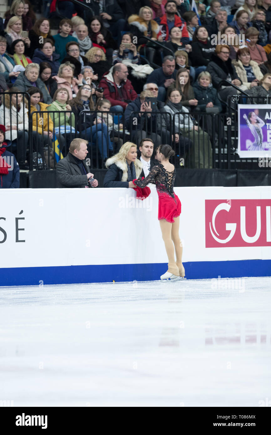 Alina Zagitova dalla Russia durante il 2019 campionati europei Foto Stock