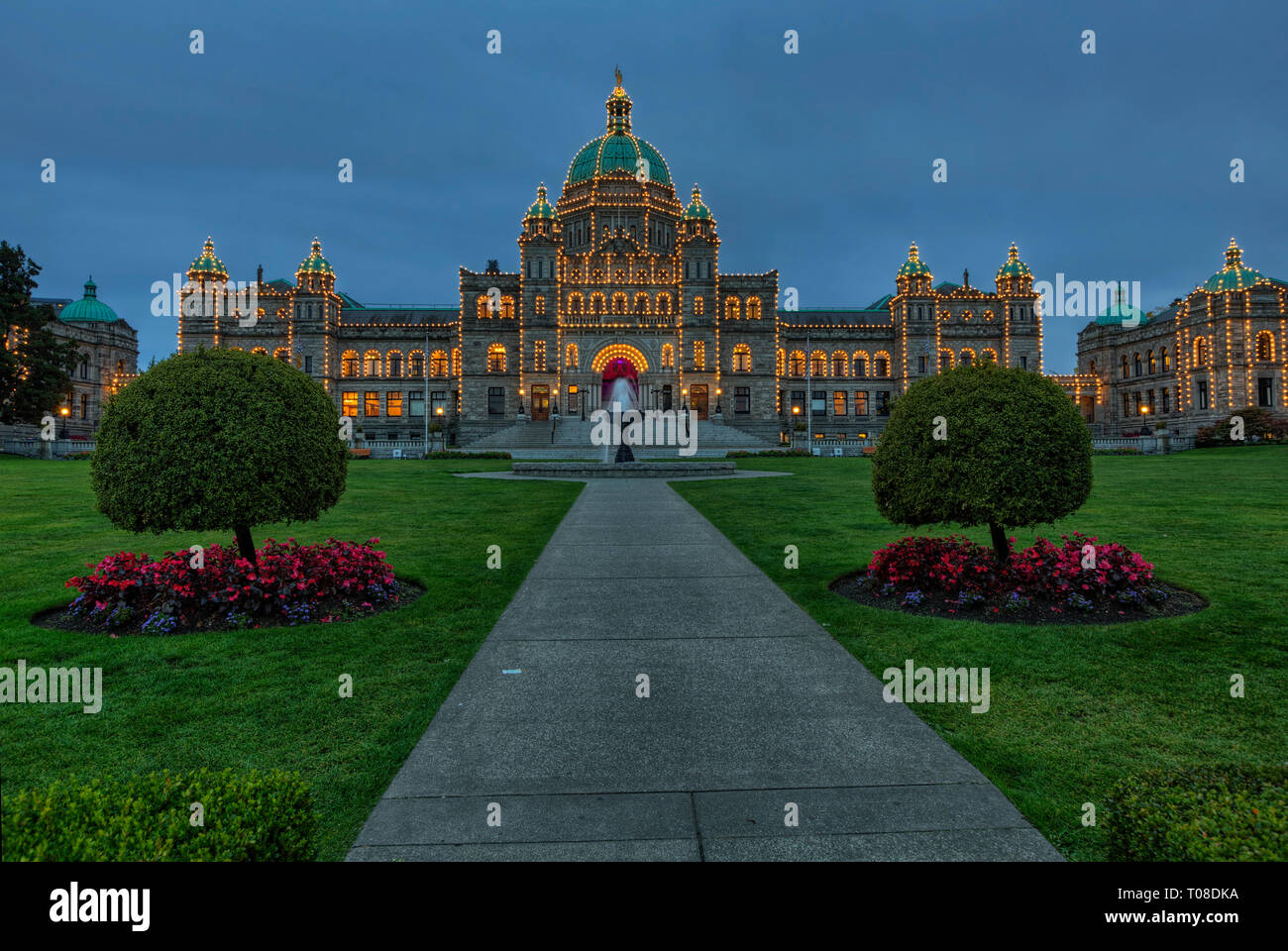 La British Columbia gli edifici del Parlamento europeo sono senza dubbio il fulcro della città di Victoria. Il neo-barocco che definisce lo stile Foto Stock