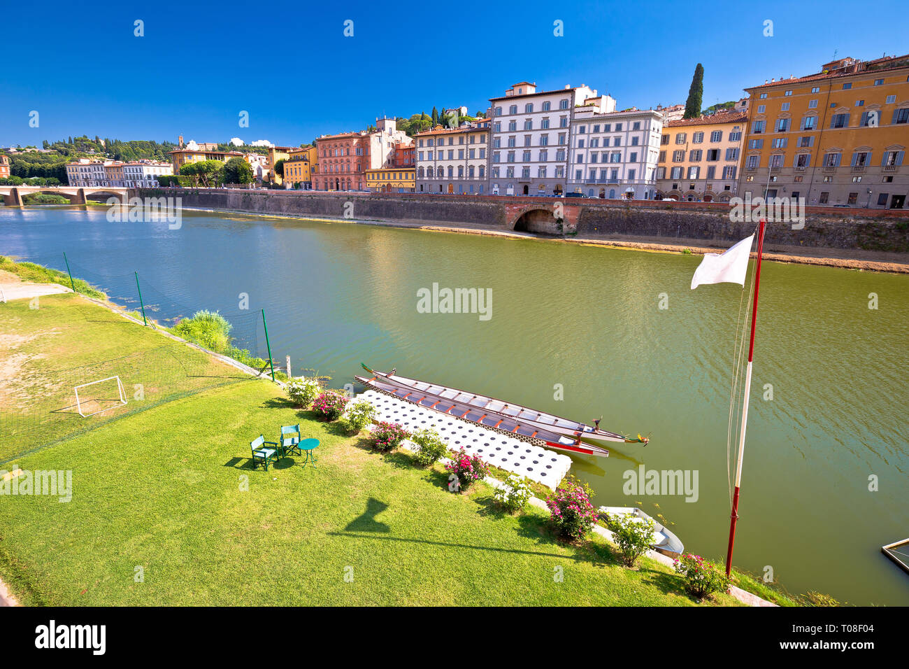 Firenze fiume Arno paesaggio e architettura view, Regione Toscana Italia Foto Stock