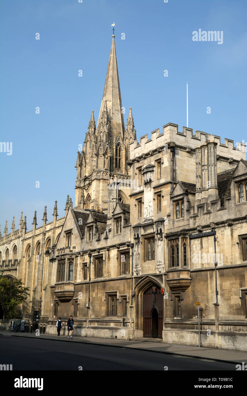 Tutte anima's College e università chiesa di Santa Maria Vergine nella High Street, Oxford, Oxfordshire, Gran Bretagna Foto Stock
