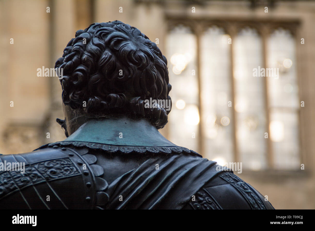 Una statua di William Herbert, Conte di Pembroke presso la Libreria booleano in Oxford, Oxfordshire, Gran Bretagna. Egli era il Cancelliere dell'Università di Oxford Foto Stock