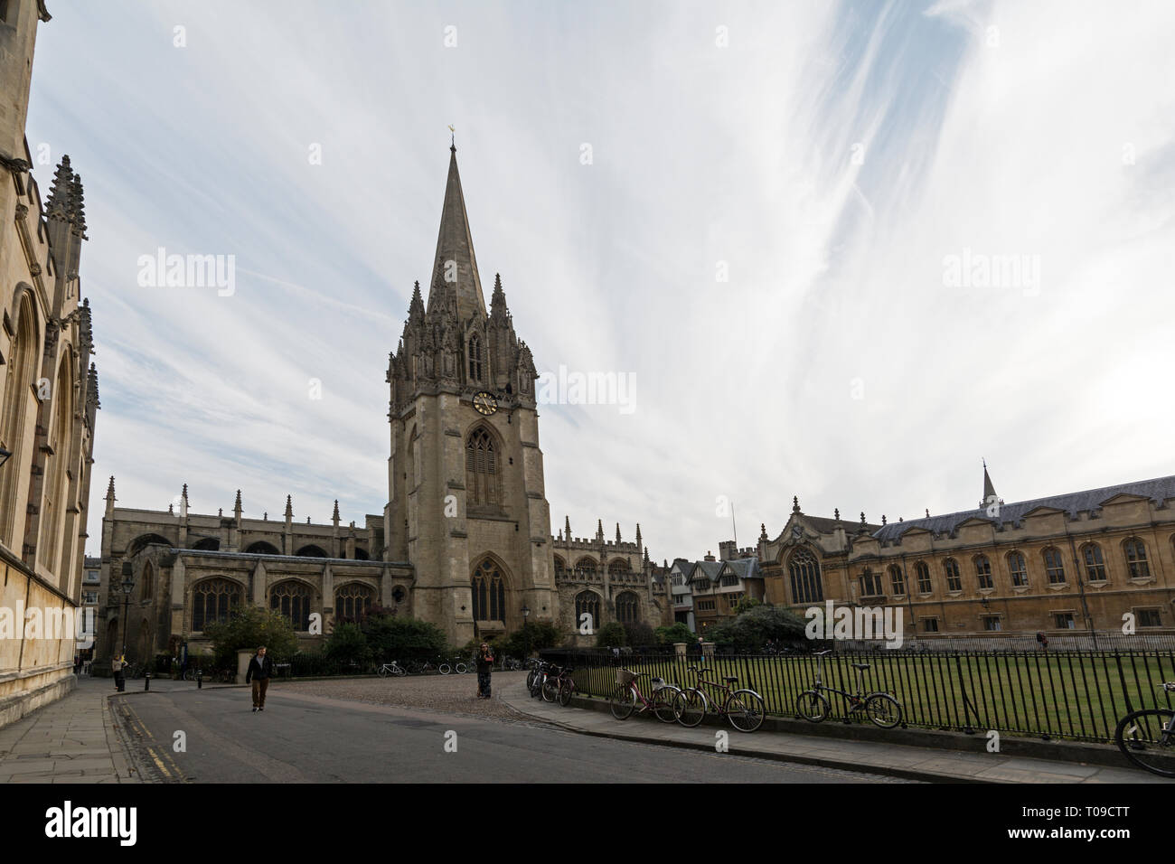 Università chiesa di Santa Maria la Virgint su Radcliffe Square Oxford, Oxfordshire, Regno Unito Foto Stock