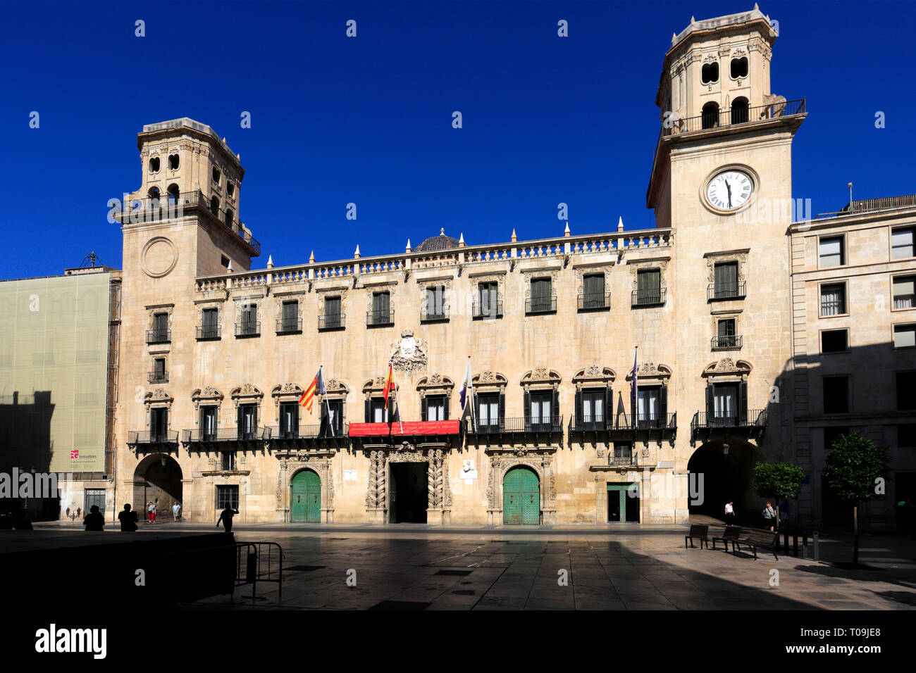 Il barocco del diciottesimo secolo Municipio di Alicante, la capitale della regione di Valencia, Spagna, Europa. Foto Stock