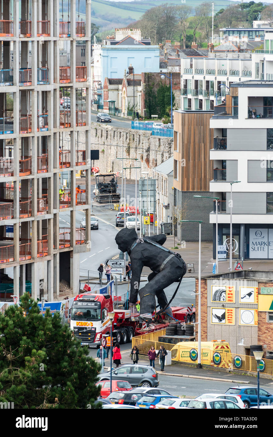 Plymouth, Devon, Regno Unito. 18 mar 2019. Regno Unito la più grande scultura in bronzo di credito: Pietro CURNO/Alamy Live News Foto Stock