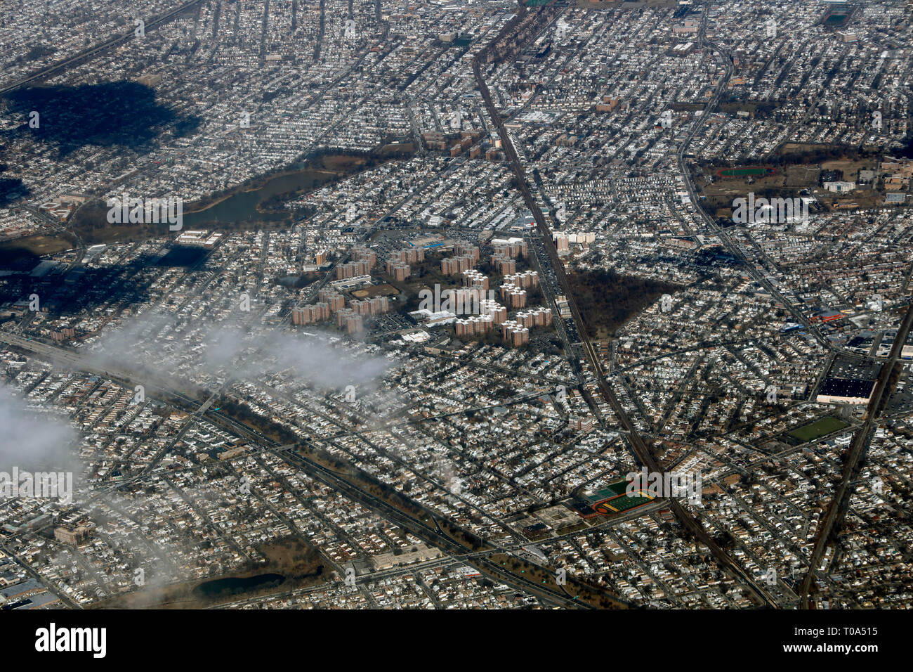 New York, Stati Uniti d'America. 16 Mar, 2019. Foto scattata il 16 marzo 2019 mostra una vista aerea del Queens Borough nella città di New York negli Stati Uniti. Credito: Li Muzi/Xinhua/Alamy Live News Foto Stock