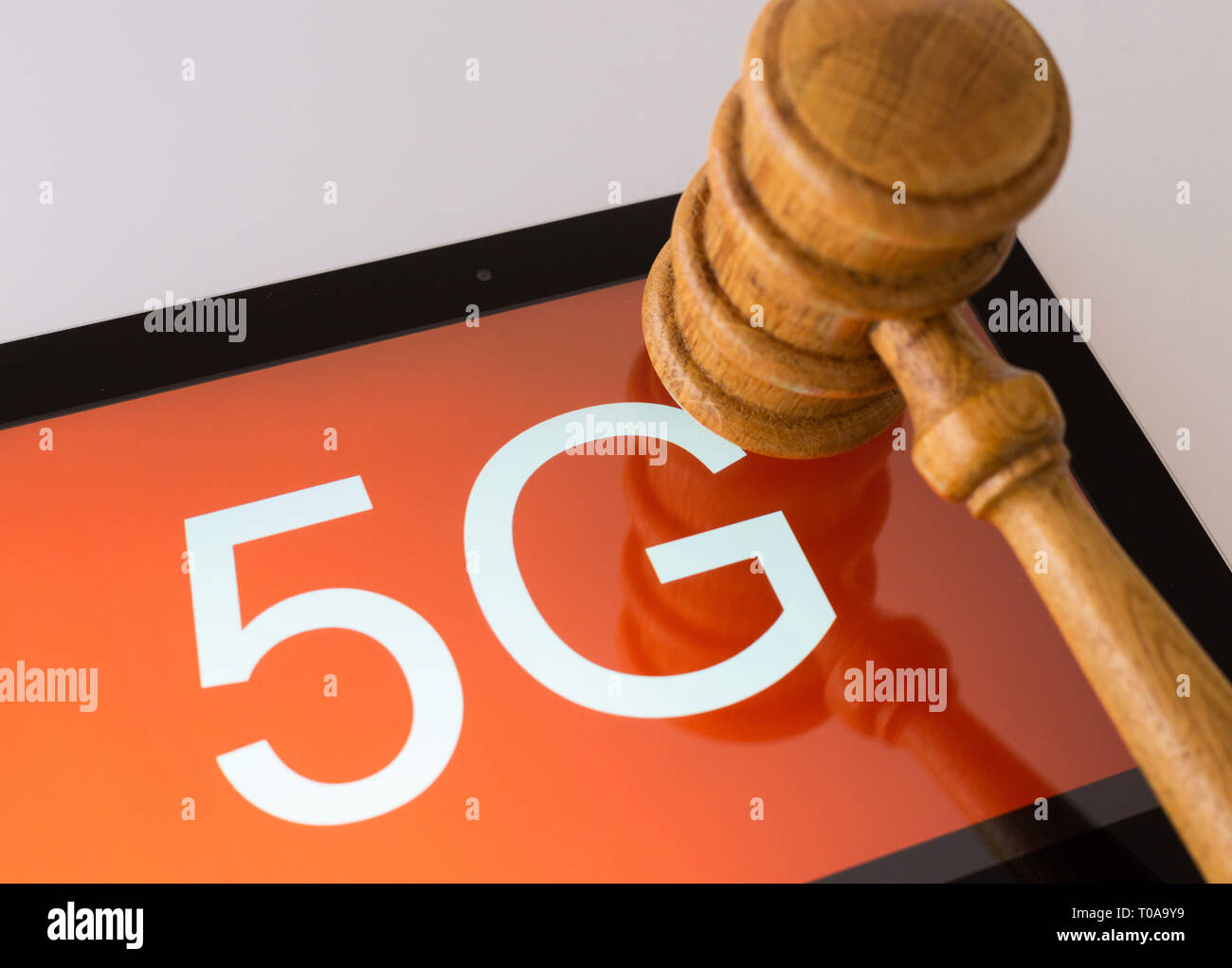 Mainz, Germania, 19 marzo 2019: immagine simbolica per l'avvio del 5G asta di frequenza. Credito: Juergen schwarz/Alamy Live News Foto Stock