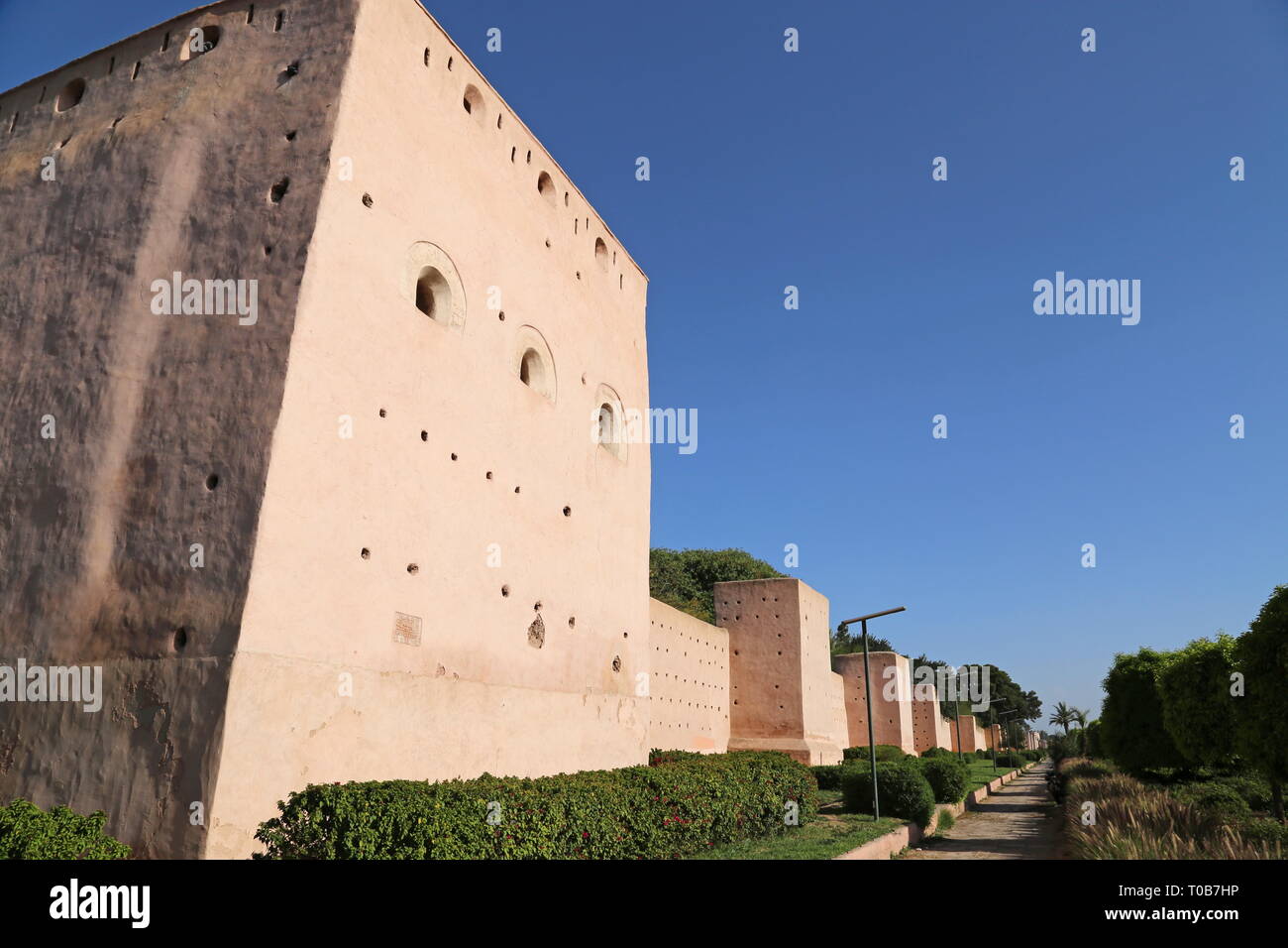 Città di pareti in pisé, a nord di Bab Sidi Ghrib, Boulevard El Yarmouk, Medina, Marrakech, regione Marrakesh-Safi, Marocco, Africa del nord Foto Stock