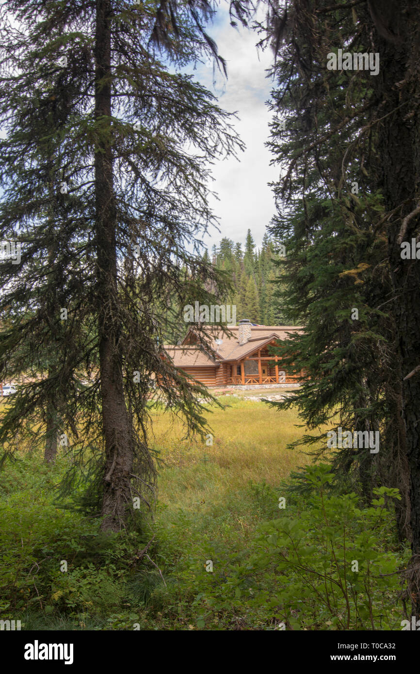Il Lolo Pass Visitor Center, sul confine di Idaho e Montana, è una bella e storica area di riposo che fornisce varie informazioni per i viaggiatori. Foto Stock