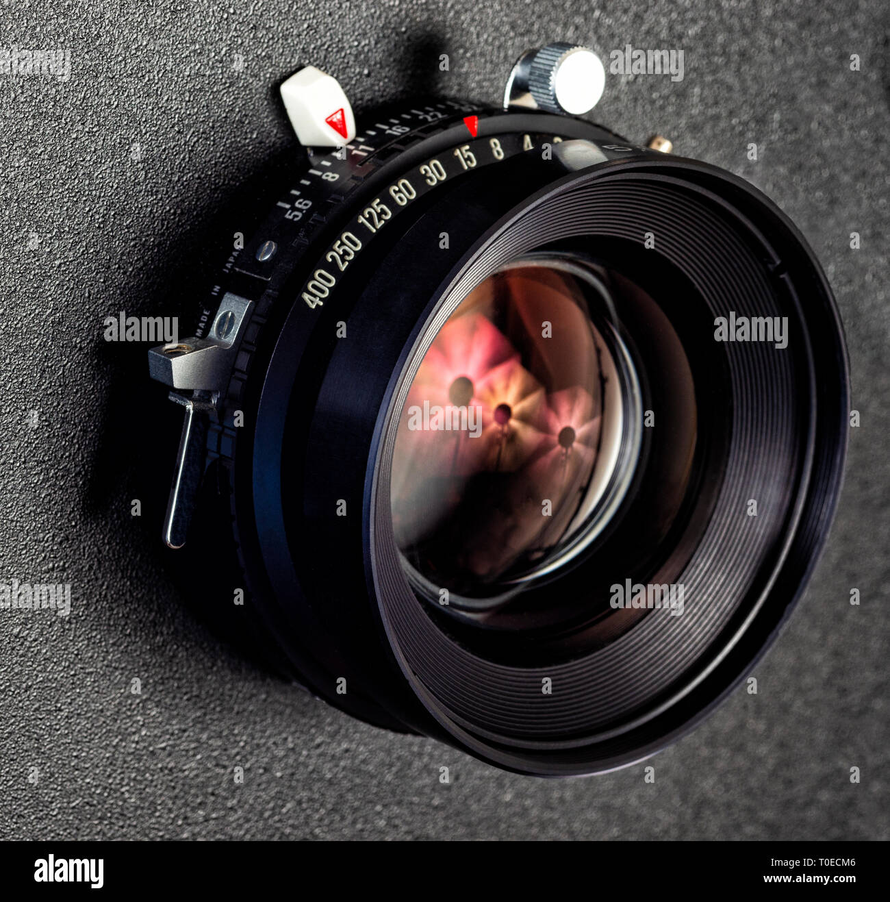 Orizzontale di close-up di un professionista di visualizzare la lente della fotocamera. Foto Stock