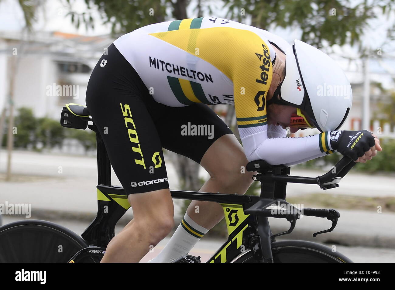 Foto LaPresse/Fabio Ferrari 19/03/2019 San Benedetto del Tronto (Italia) Sport ciclismo Tirreno-Adriatico 2019 - Tappa 7 - Edizione 54 - da San Benedetto del Tronto a San Benedetto del Tronto 10.1 Km Nella foto:&#xa0;duranti la gara foto LaPresse/Fabio Ferrari 19 Marzo 2018 San Benedetto del Tronto (Italia) Sport ciclismo Tirreno-Adriatico 2019 - Edizione 54 - San Benedetto del Tronto nel pic:&#xa0;durante la gara Foto Stock