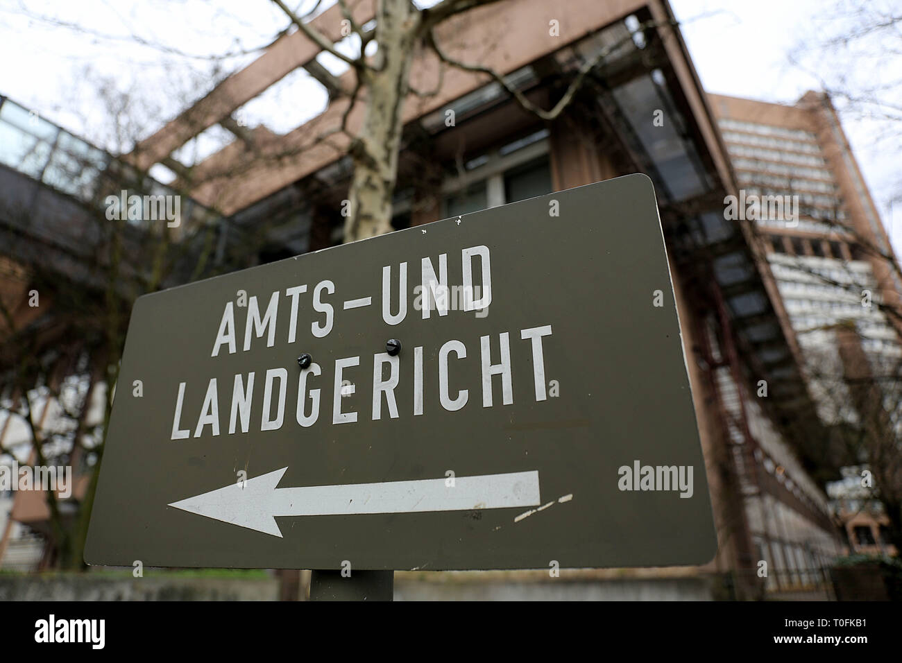 Il 20 marzo 2019, della Renania settentrionale-Vestfalia, Köln: la sede del Langericht e Amtsgericht di Colonia. Foto: Oliver Berg/dpa Foto Stock