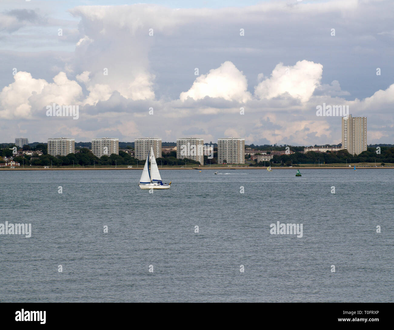 Modo internazionale, Weston, Southampton da Hythe Marina, Southampton, Hampshire REGNO UNITO Foto Stock