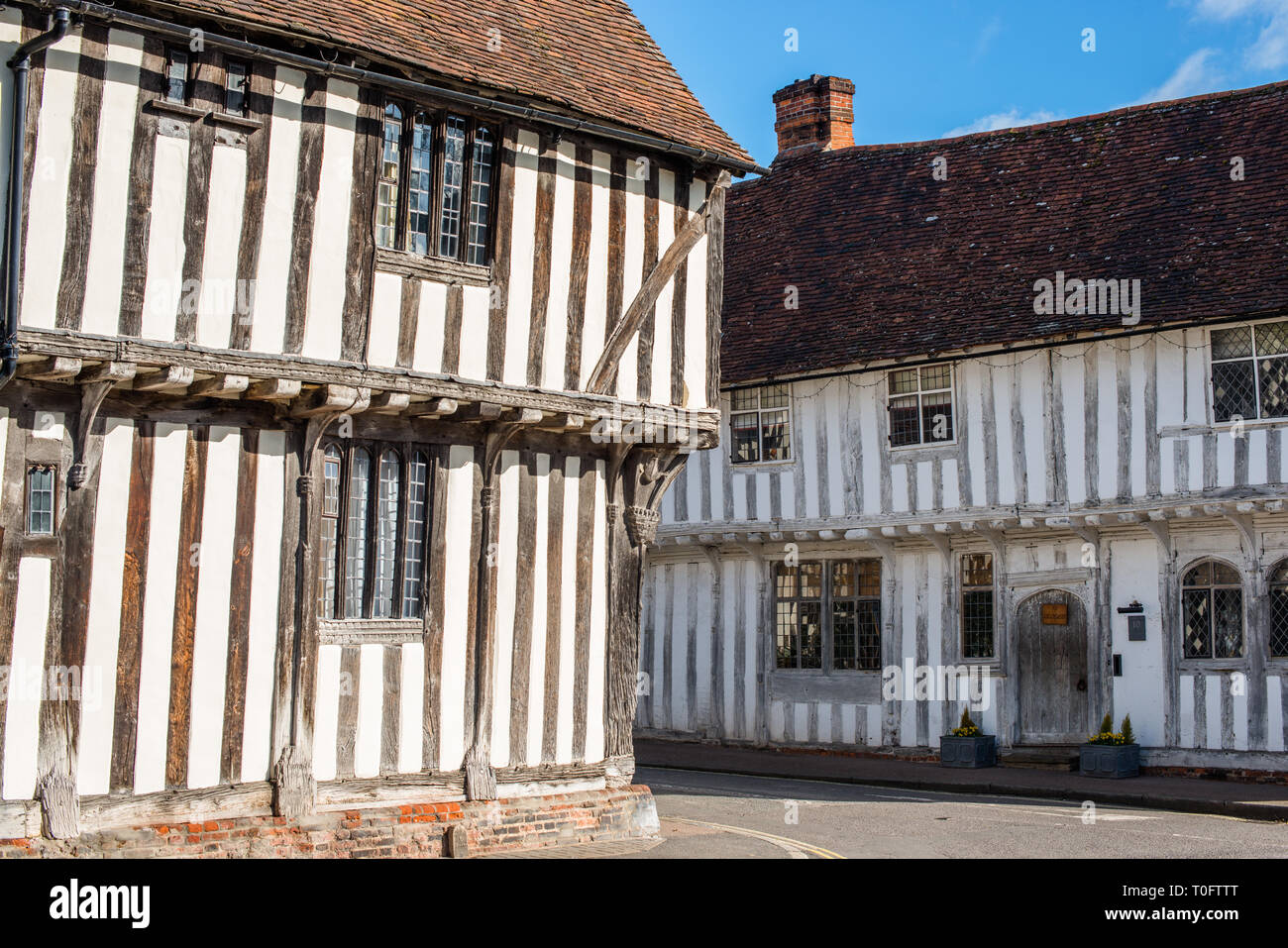 Angolo di Water Street e Lady Street, Lavenham, Suffolk, Inghilterra, Regno Unito, Europa. Foto Stock