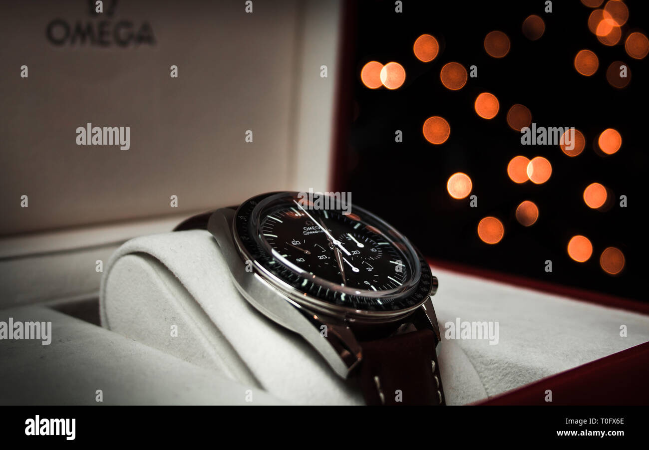 Omega Speedmaster Limited Edition nella casella Foto Stock