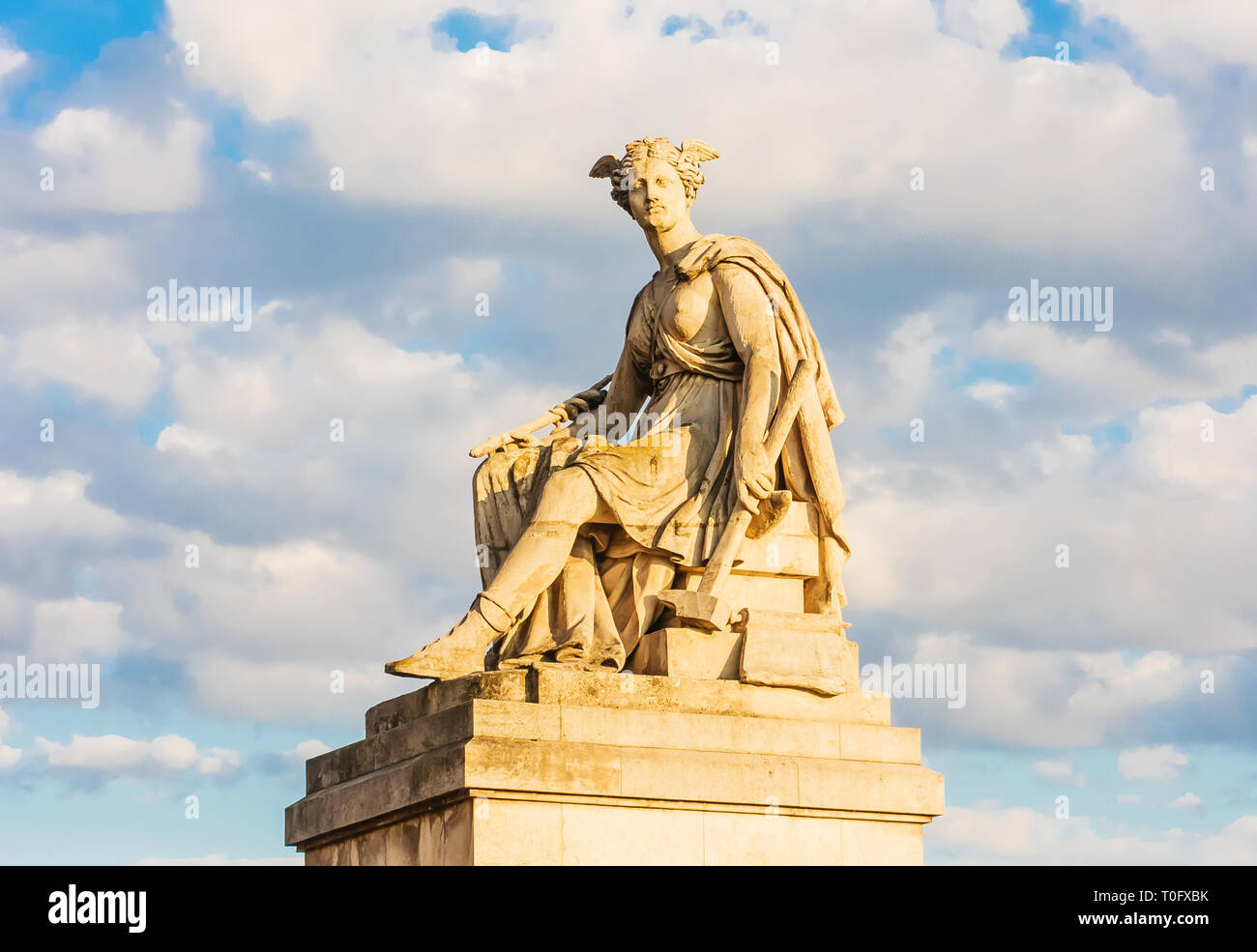 Charles Marville, scultura allegorica dell'industria sul ponte giostra, Parigi, Francia Foto Stock
