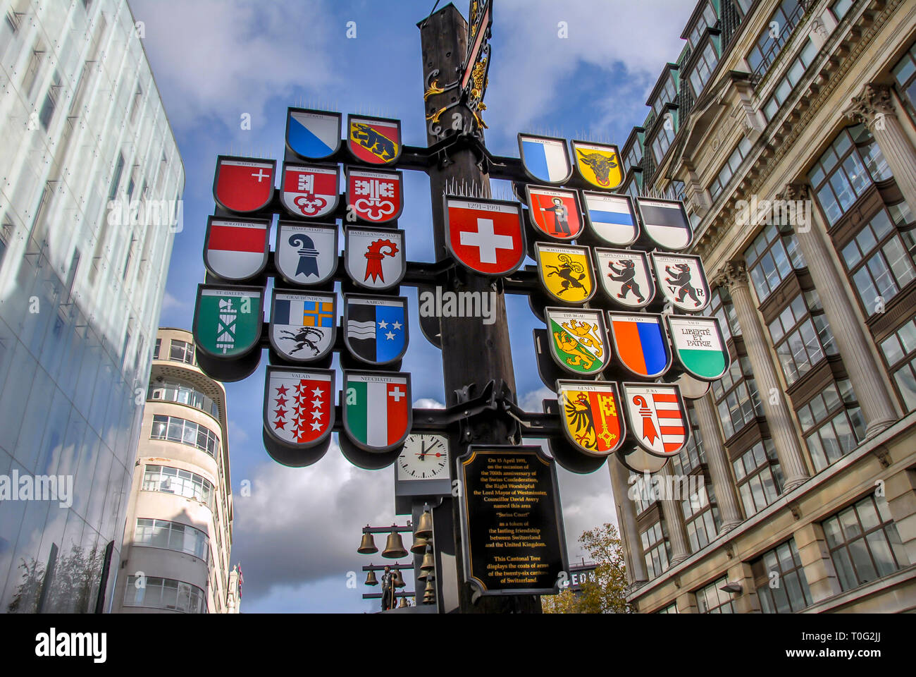 Londra, UK, 30 Ottobre 2012: Piccadilly Circus tribunale svizzero Foto Stock