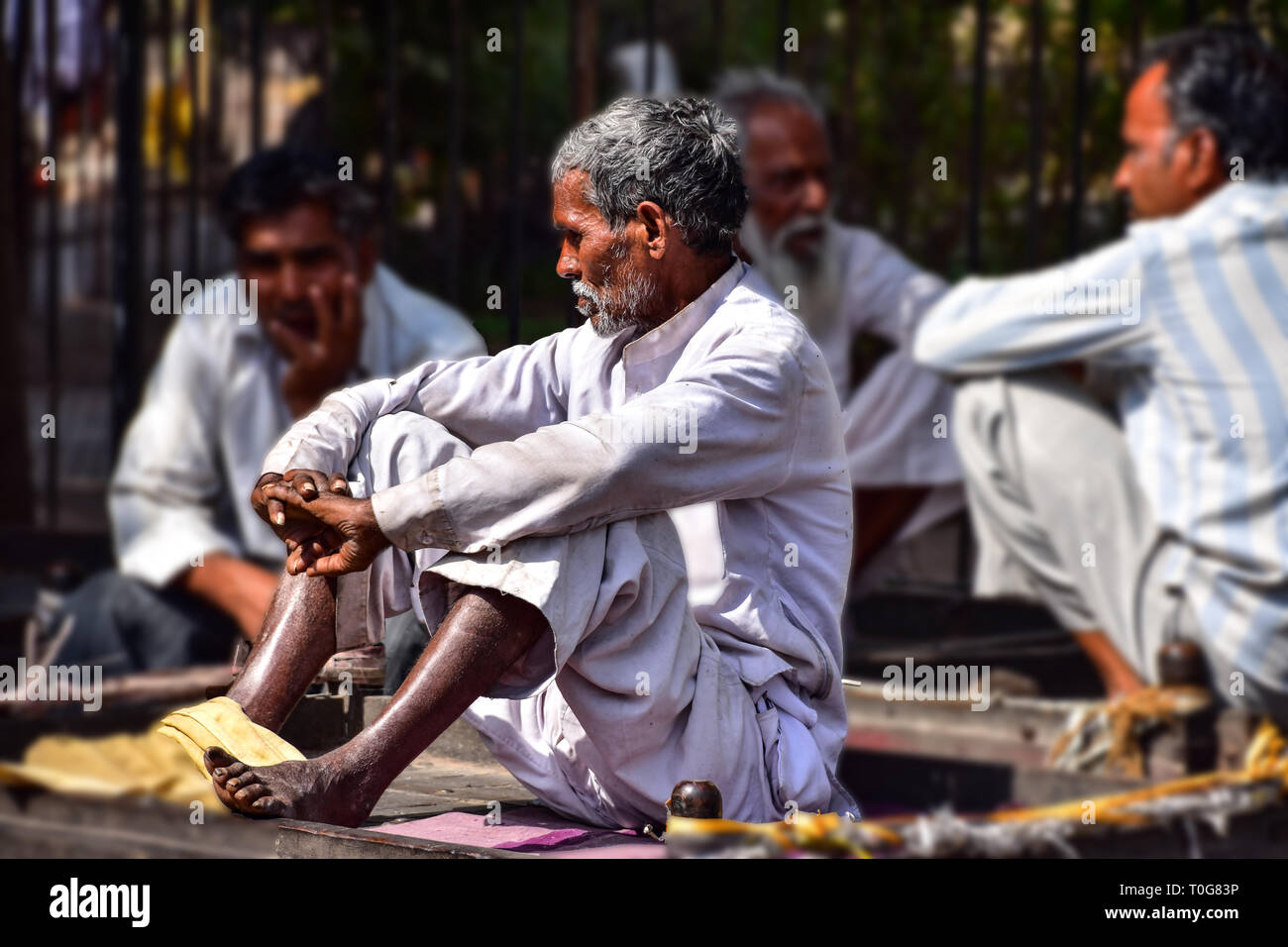 La contemplazione e la riflessione, Bundi, Rajasthan, India Foto Stock