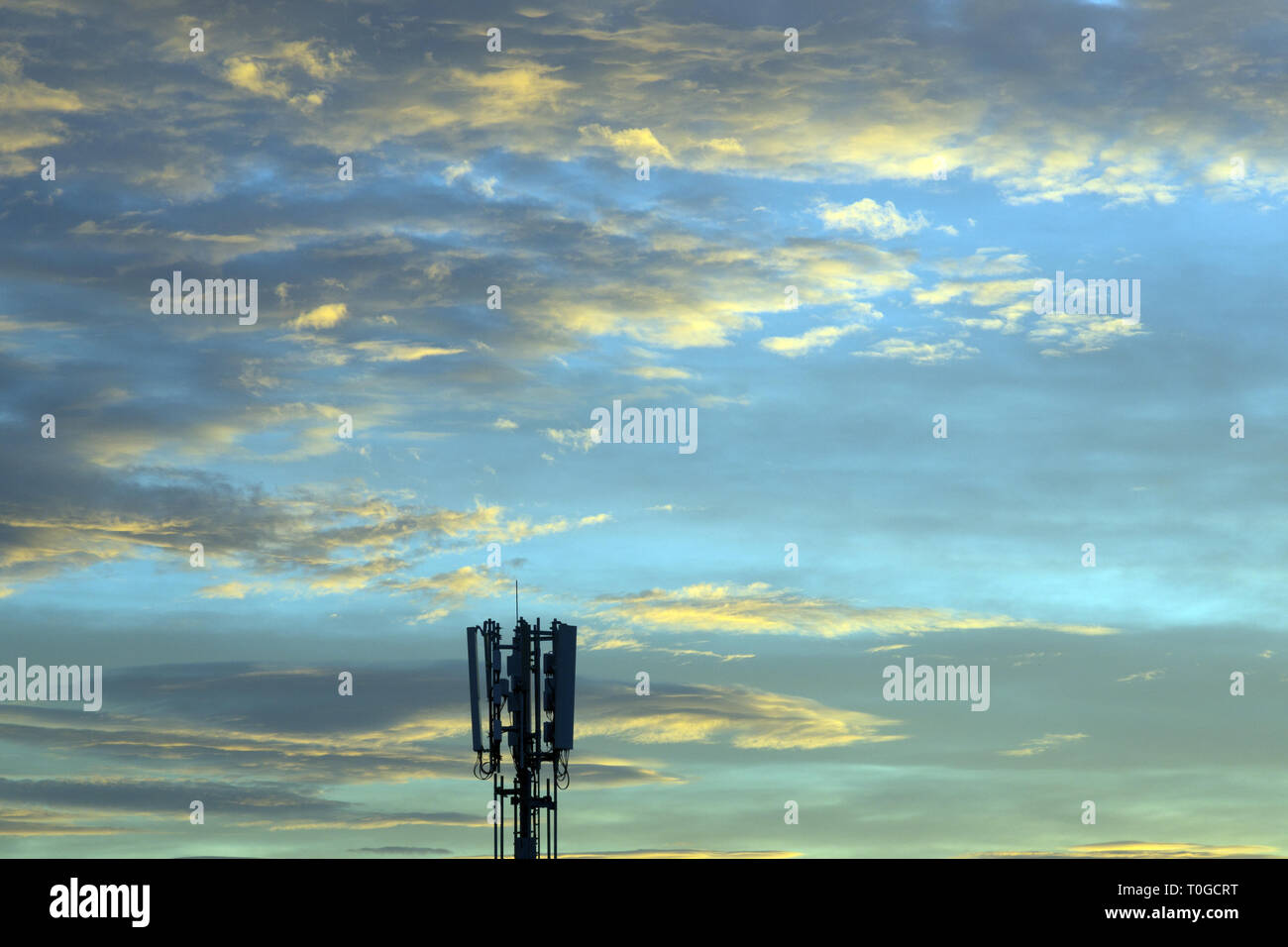 Antenas delle reti di telefonia mobile Foto Stock