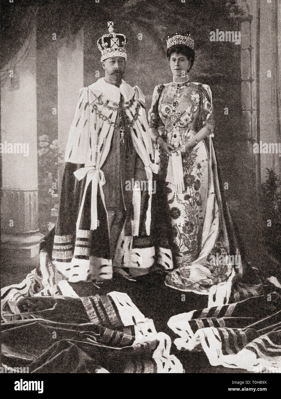 Re Giorgio V e Regina Maria da 1893 a 1936, Victoria Mary Augusta Louise Olga Pauline Claudine Agnes di Teck, dopo la cerimonia di incoronazione 1911 Re del Regno Unito e dei domini britannici, e Imperatore d'India, dal 1910 al 1936, nato nel 1865, Foto Stock