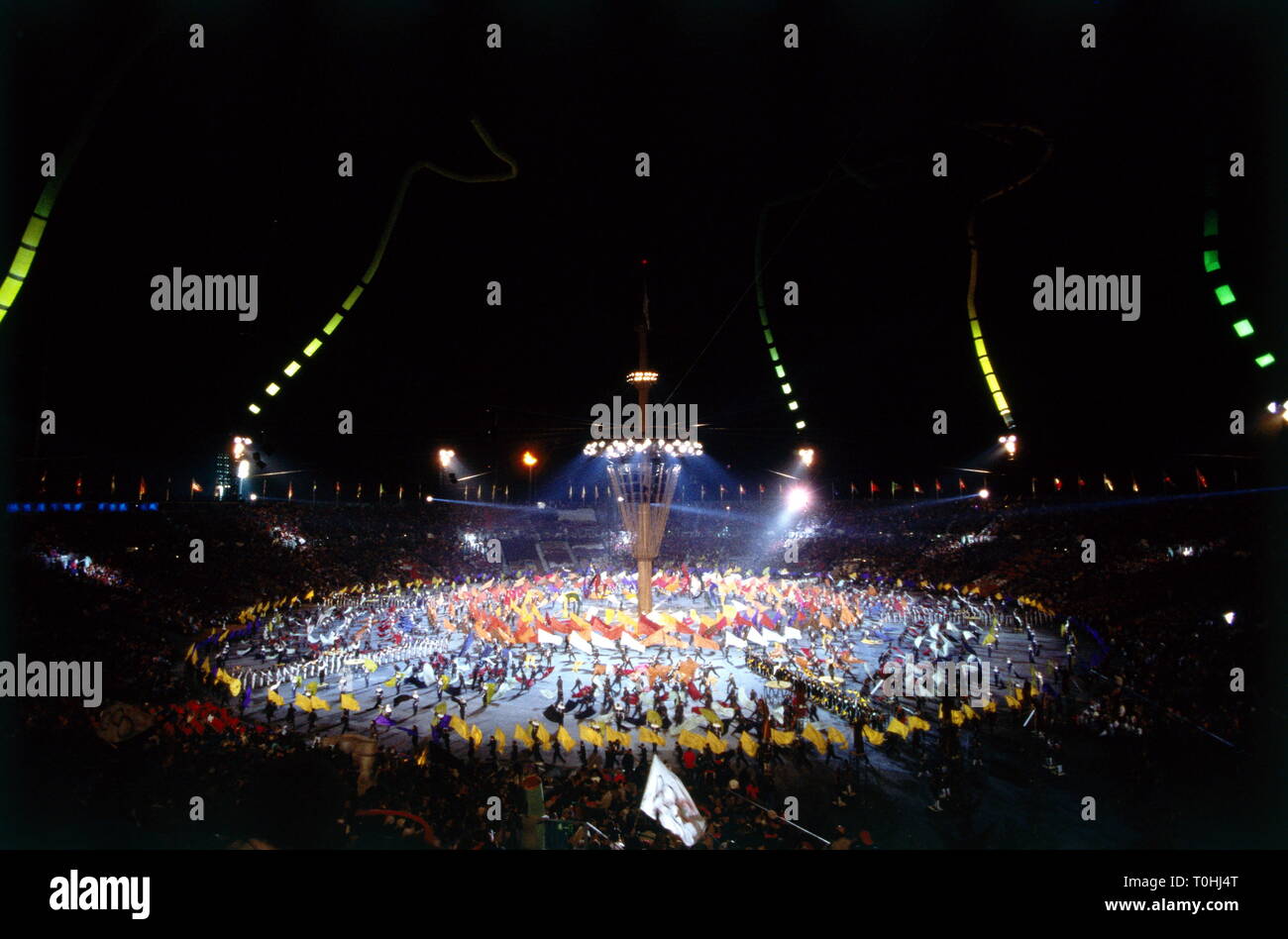Sport, XVI edizione dei Giochi olimpici invernali di Albertville, 1992, cerimonia di apertura, Additional-Rights-Clearance-Info-Not-Available Foto Stock