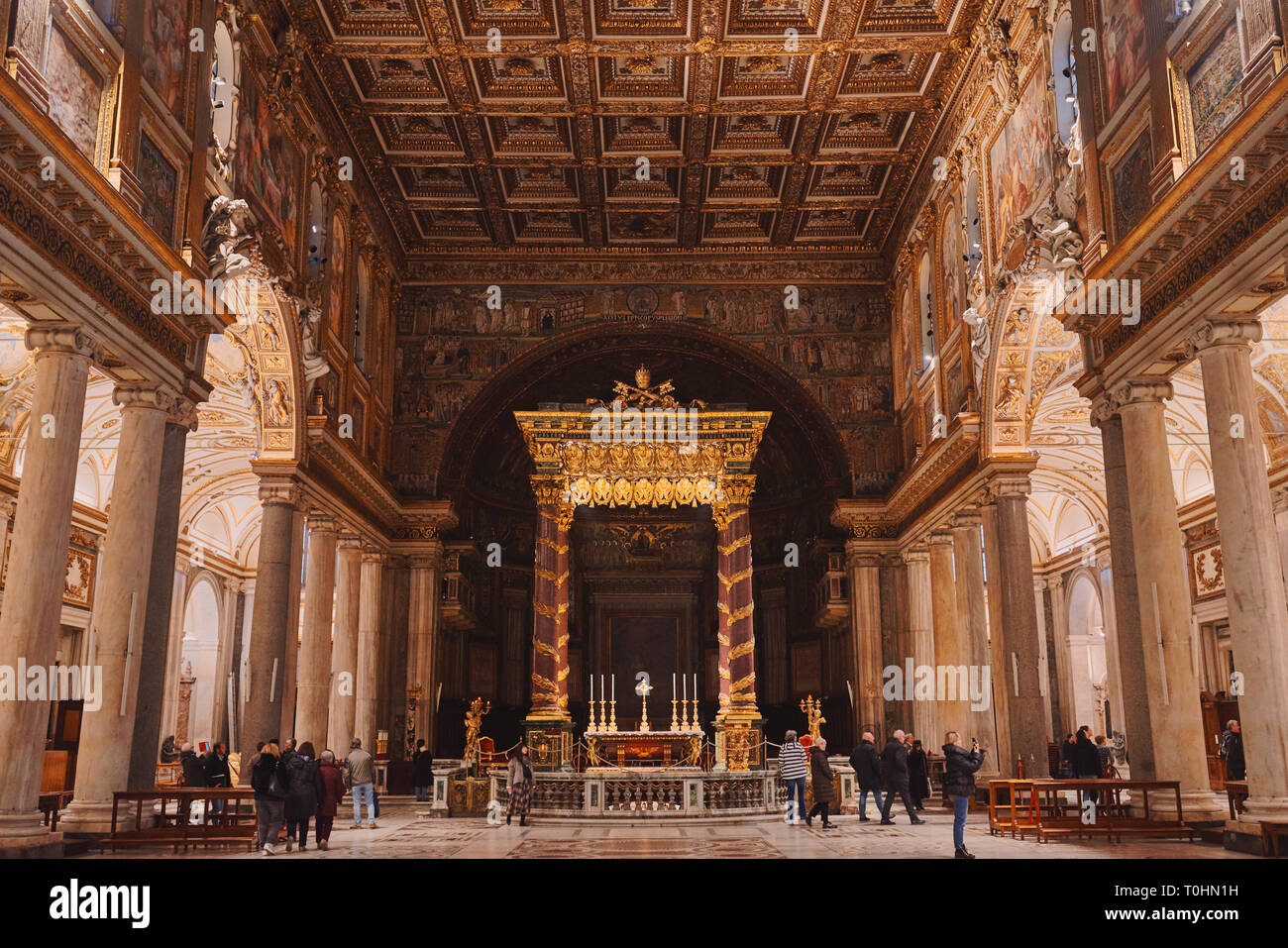 Italia, Roma, febbraio 19/2019, corridoio principale della Basilica di Santa Maria Maggiore Foto Stock