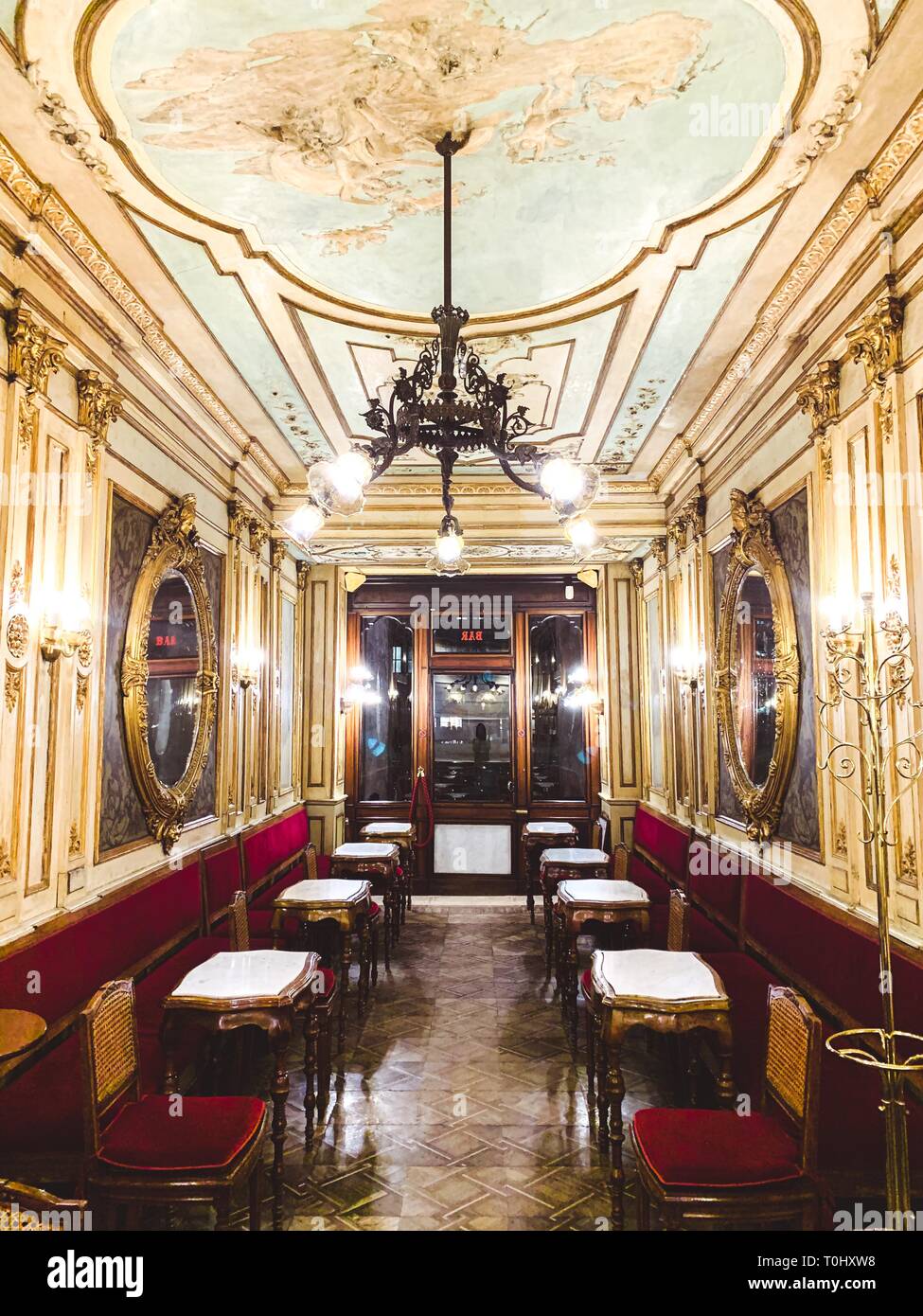 Caffe Florian, coffee house, situato in piazza San Marco, la più antica casa di caffè in funzionamento continuo. Foto Stock