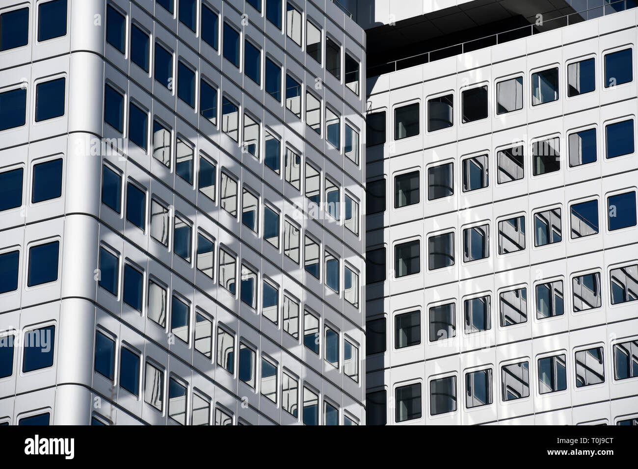 Alto, regime pensionistico tedesco, dam Hohenzollern, villaggio Wilmers, Berlino, Germania, Hochhaus, Deutsche Rentenversicherung, Hohenzollerndamm, Wilmers Foto Stock