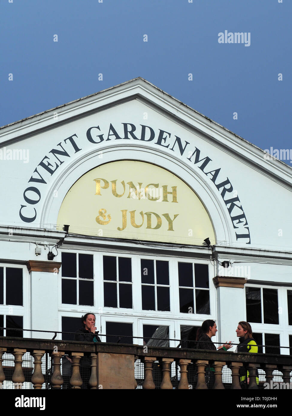 Punch & Judy Pub al mercato di Covent Garden, Londra, Inghilterra, Regno Unito Foto Stock