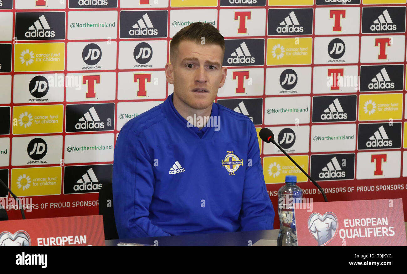 Windsor Park, Belfast, Irlanda del Nord. Il 20 marzo 2019. Irlanda del Nord il capitano Steven Davis a oggi la conferenza stampa a Belfast. Irlanda del Nord gioca Estonia a Windsor Park domani sera nella loro apertura UEFA EURO 2020 partita di qualificazione. Credito: David Hunter/Alamy Live News. Foto Stock