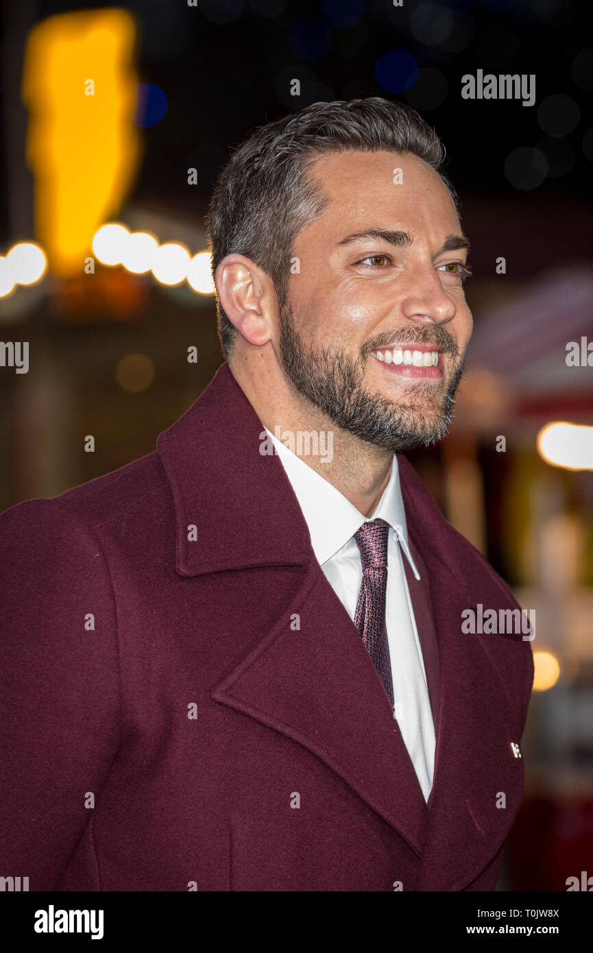 Londra, Regno Unito. 20 mar 2019. Zachary Levi (Shazam!) assiste il photocall come 'SHAZAM!' stelle aperto nel mondo il primo Superpowered luna park nella capitale. Aperto al pubblico dal 21-22 marzo a Bernie Spagna giardini sulla banca del sud. Ispirato dai superpoteri di DC hero SHAZAM! E portato alla vita utilizzando la magia e le illusioni, fan possono mettere alla prova i propri poteri della forza, coraggio, Stamina, la potenza, la velocità e la saggezza per vincere i premi. Uso della parola magica SHAZAM! Abilita magic superpotenze come sfide includono alta scontrino, DC Derby e un 15kg stamina test. Credito: Stephen Chung / Alamy Live News Foto Stock