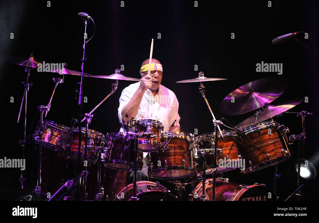Brno, Repubblica Ceca. 20 Mar, 2019. Noi batterista jazz Billy Cobham compie durante il suo progetto Crosswinds entro Jazzfest Brno, Repubblica Ceca, il 20 marzo 2019. Credito: Igor Zehl/CTK foto/Alamy Live News Foto Stock
