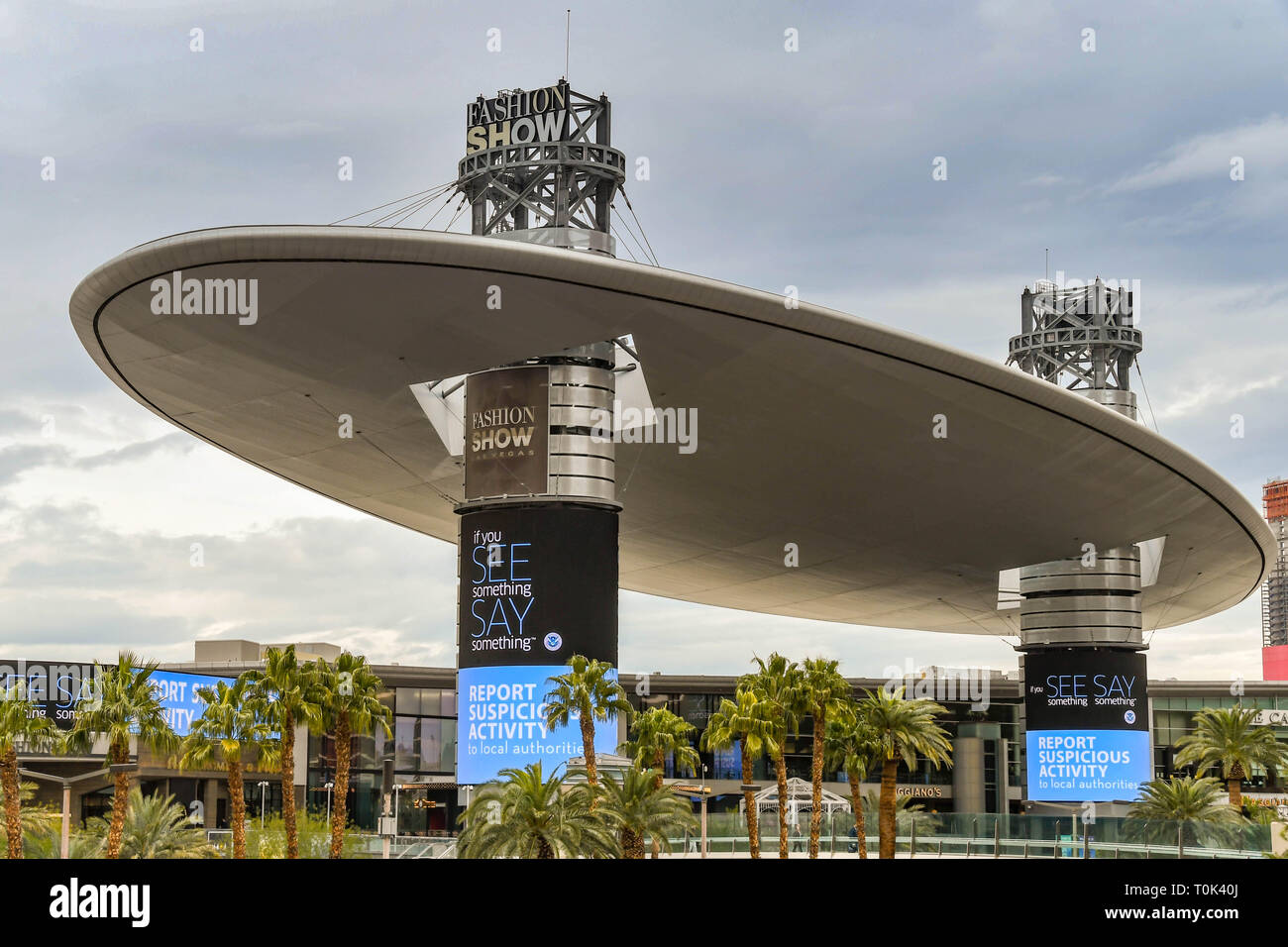 LAS VEGAS, NV, Stati Uniti d'America - Febbraio 2019: Esterno del Fashion Show Mall shopping su Las Vegas Boulevard, che è anche noto come 'nastro'. Foto Stock