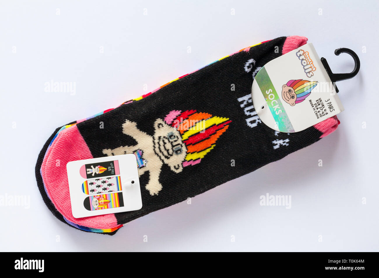 Pack di buona fortuna troll calze made in China isolati su sfondo bianco Foto Stock