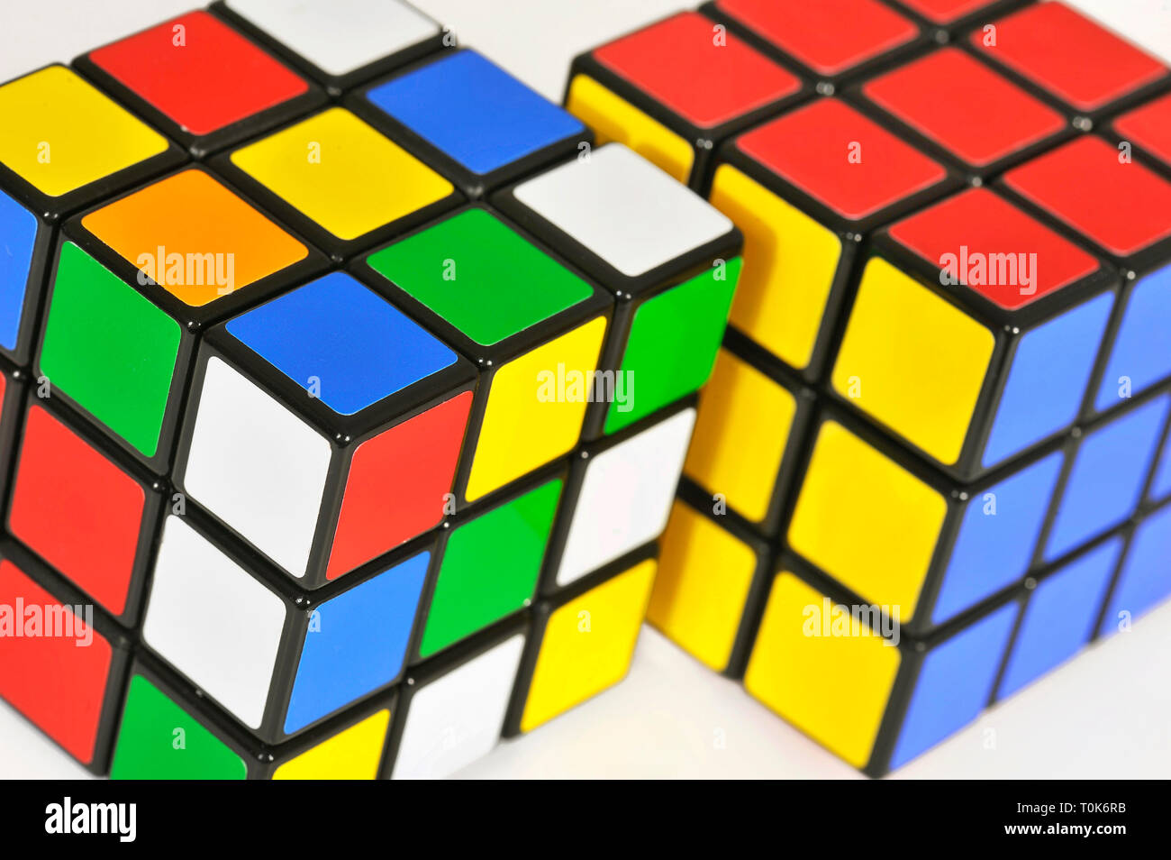 Giochi, il cubo di Rubik, inventato 1975 da Erno Rubik, Ungheria, Germania, degli anni ottanta, Additional-Rights-Clearance-Info-Not-Available Foto Stock