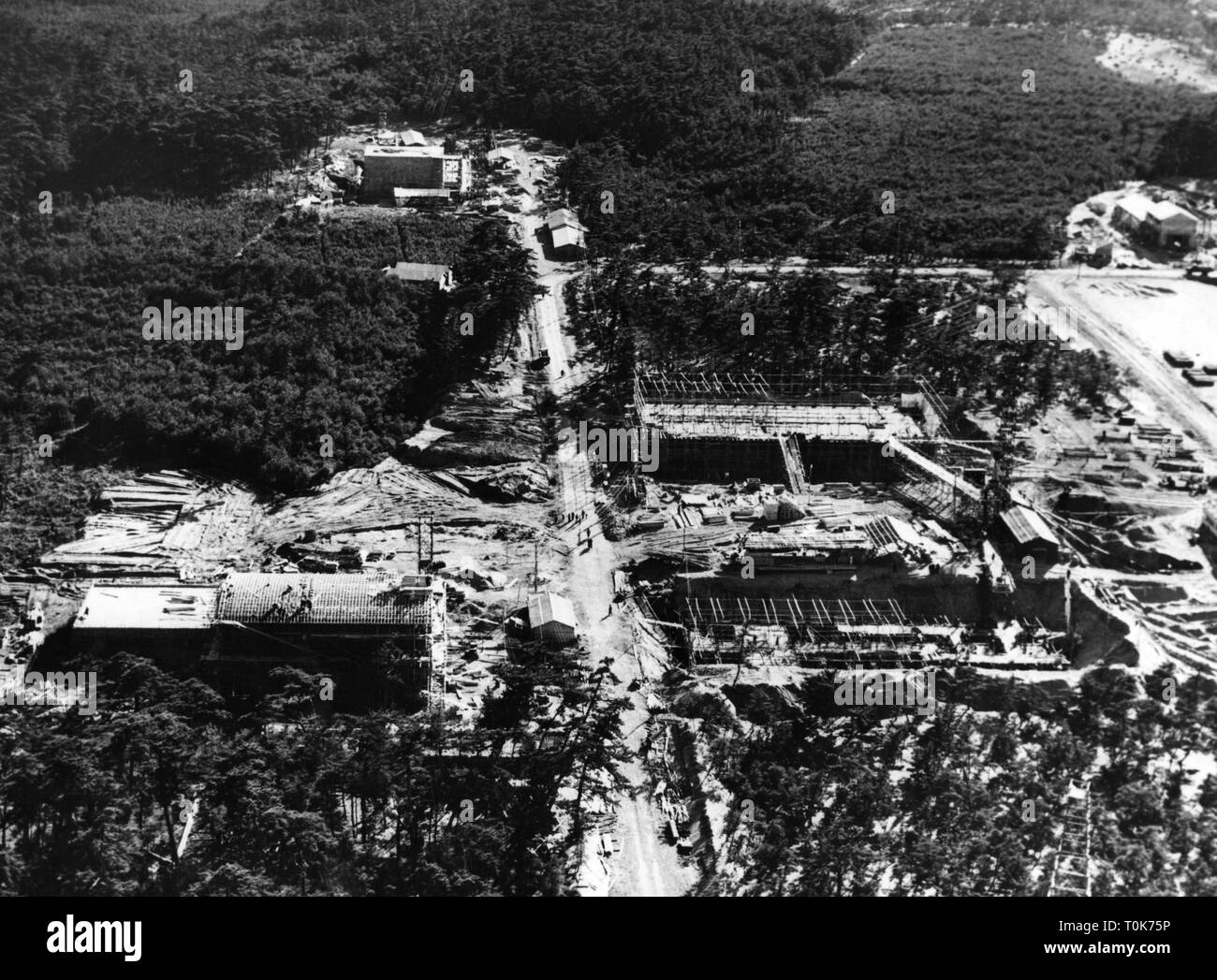 Geografia / viaggi, Giappone, industria, 1° giapponese di una centrale nucleare in costruzione, Tokai-Mura, Ibaraki, 1.9.1957, Additional-Rights-Clearance-Info-Not-Available Foto Stock