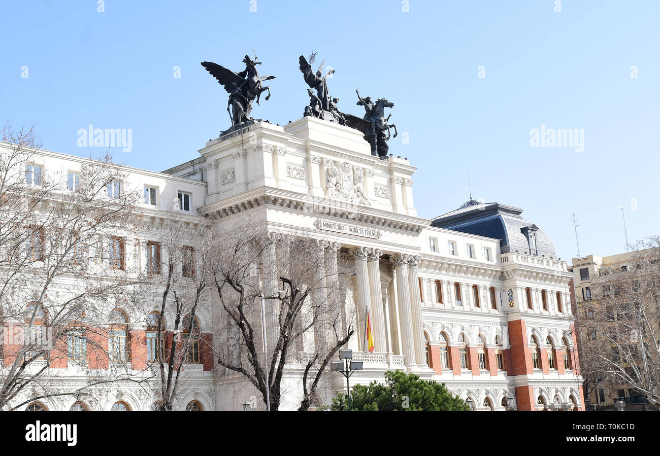 MADRID-SPAGNA-Feb 19, 2019: il Ministero dell'agricoltura, pesca e prodotti alimentari noto anche come MAPAMA è un dipartimento ministeriale del governo della Spagna Foto Stock