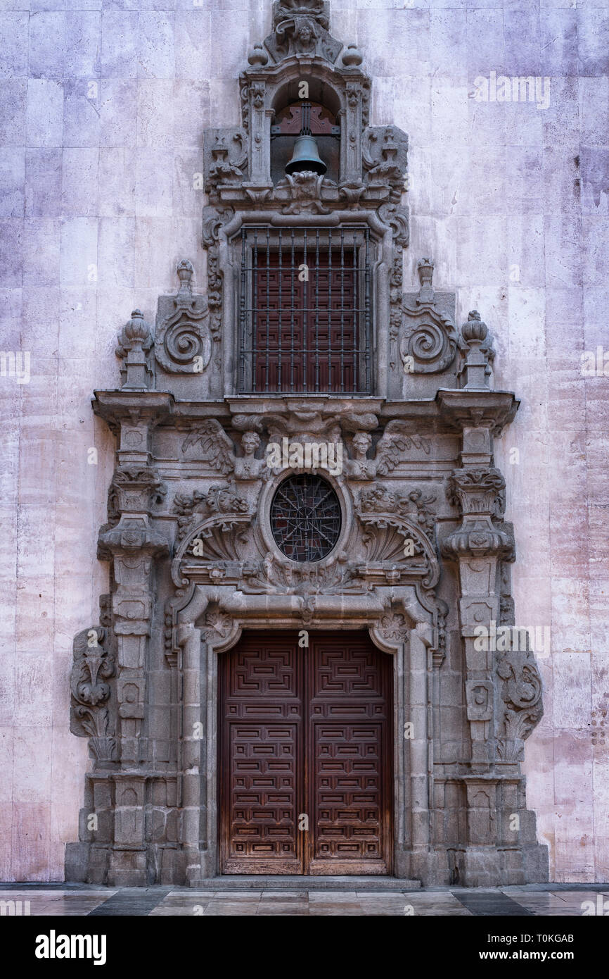 Facciata del Monte de Piedad, Madrid Foto Stock