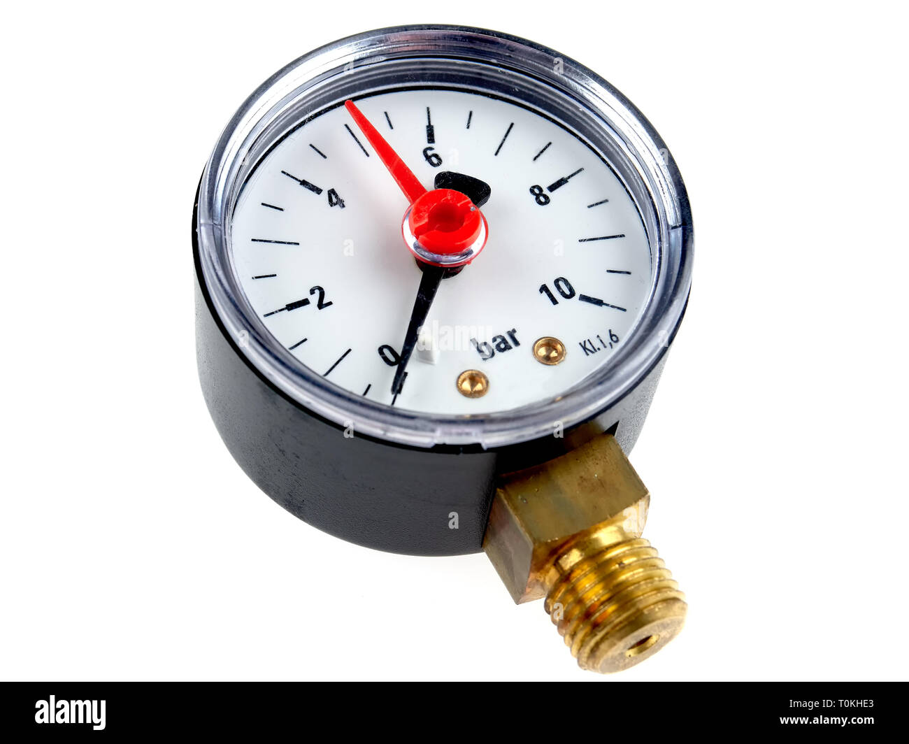 Manometro di pressione o manometro per acqua impianti pompa, isolato su bianco Foto Stock