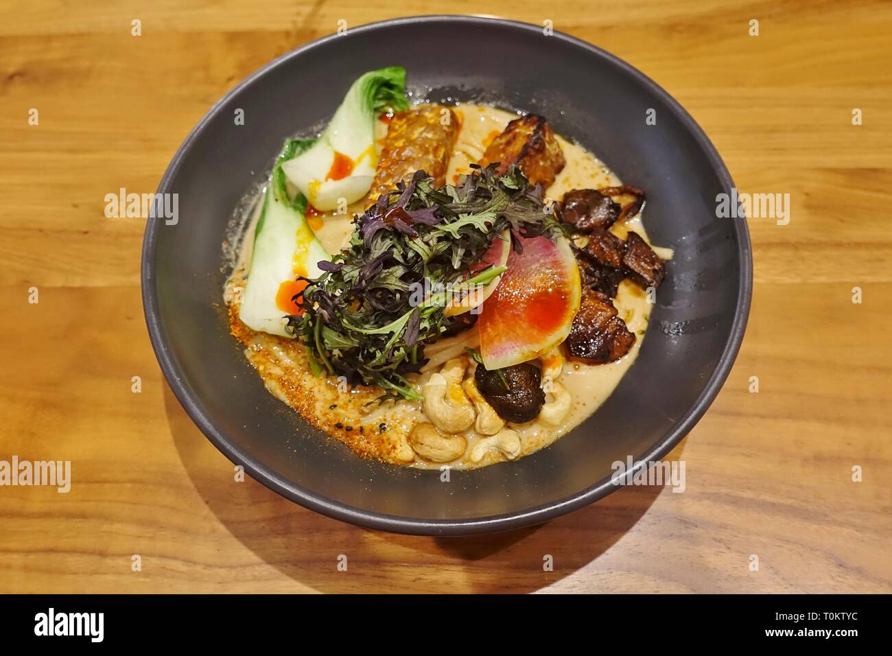 CHICAGO, IL -14 FEB 2019- Vista di Althea, un gourmet tutti a base di vegetali ristorante vegano dallo Chef Matteo Kenney situato su Michigan Avenue a Chicago, Ill Foto Stock