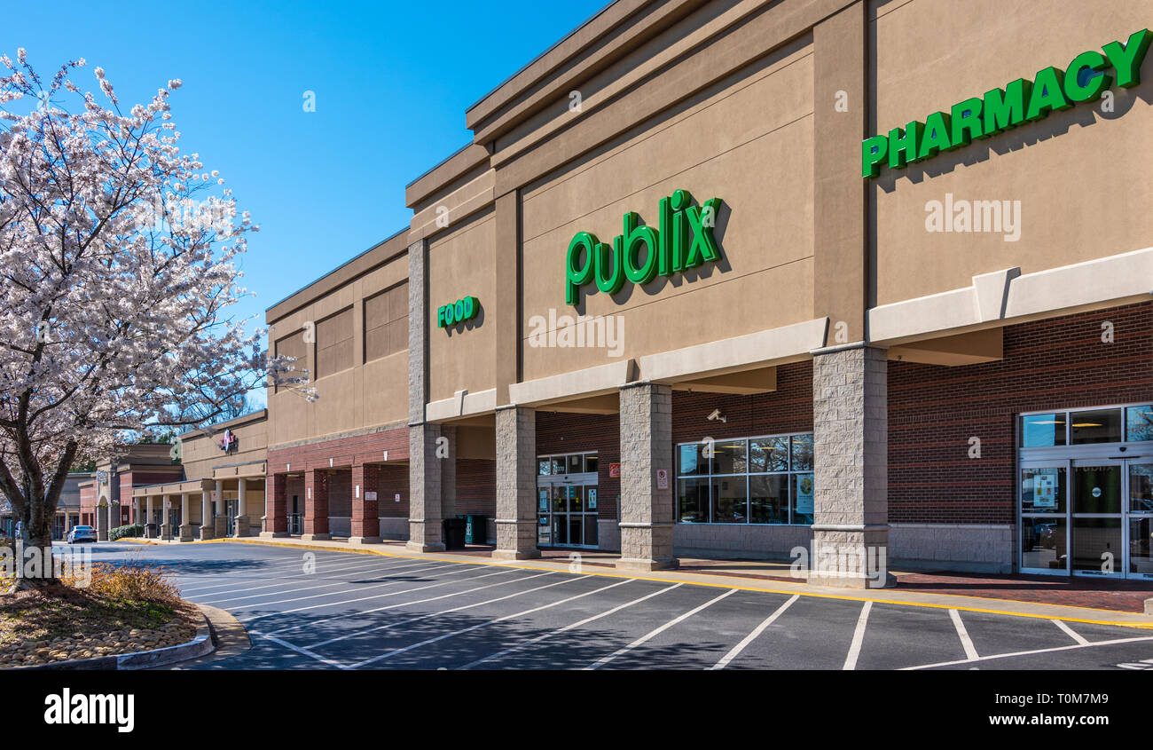 Publix Super mercato (il più grande e veloce-crescente di proprietà dei dipendenti della catena di supermercati negli Stati Uniti) in Lawrenceville (Metro Atlanta, Georgia. (USA) Foto Stock